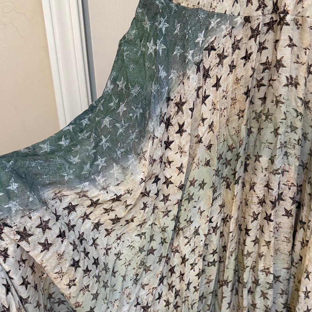 Pete & Greta Johnny Was Sleeveless Star-Print Maxi Dress - Picture 5 of 5